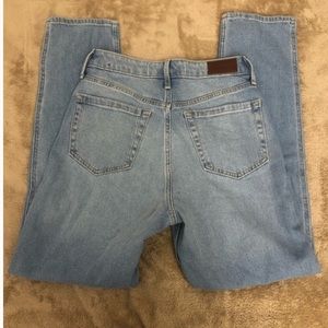 Hollister ultra high rise mom Jean